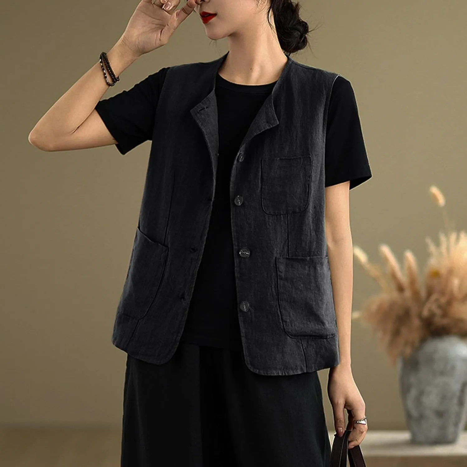 2025 Women Cotton Linen Vests Summer Casual Sleeveless Button Up Tops with Pockets Solid Loose Lightweight Vest Tees