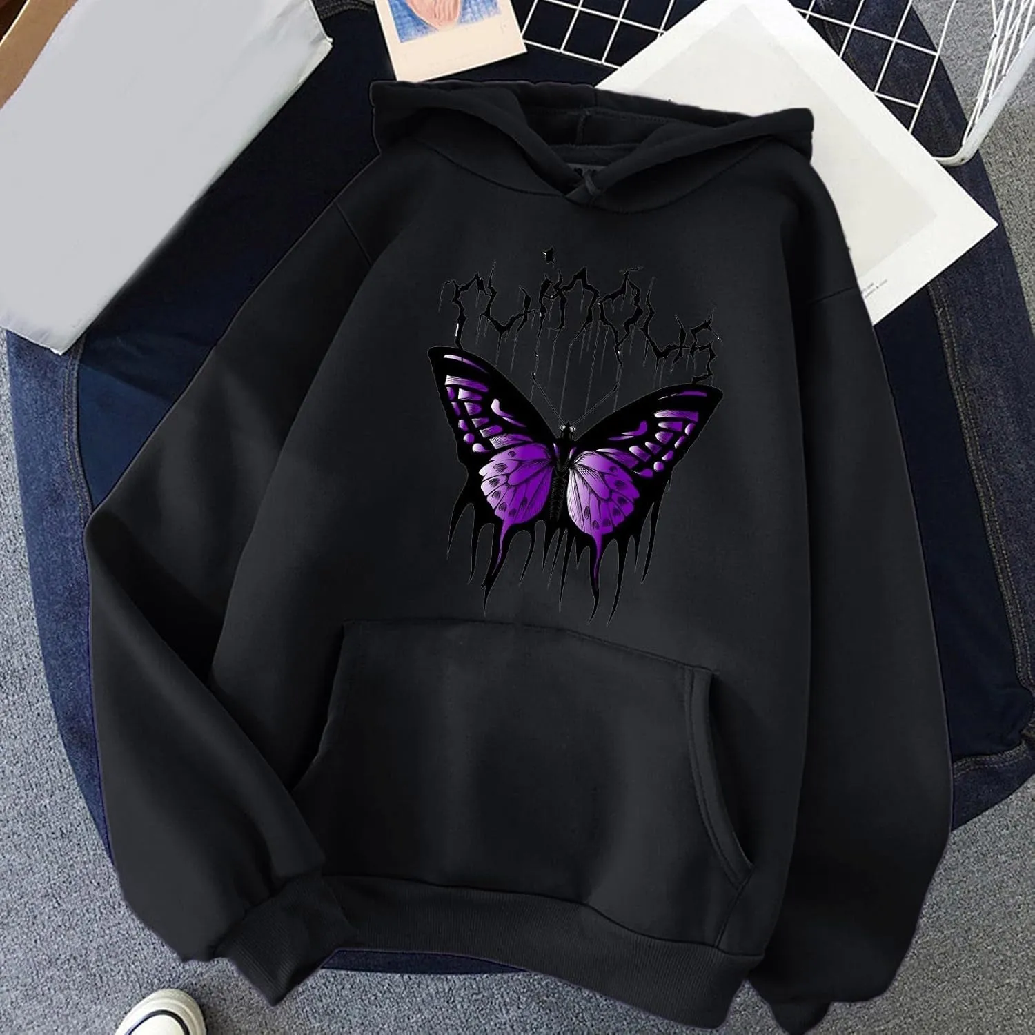 Oversized Sweatshirt For Womens Graphic Butterfly Print Fall Casual Hoodie Drawstring Sweatshirt Pullover With Pockets