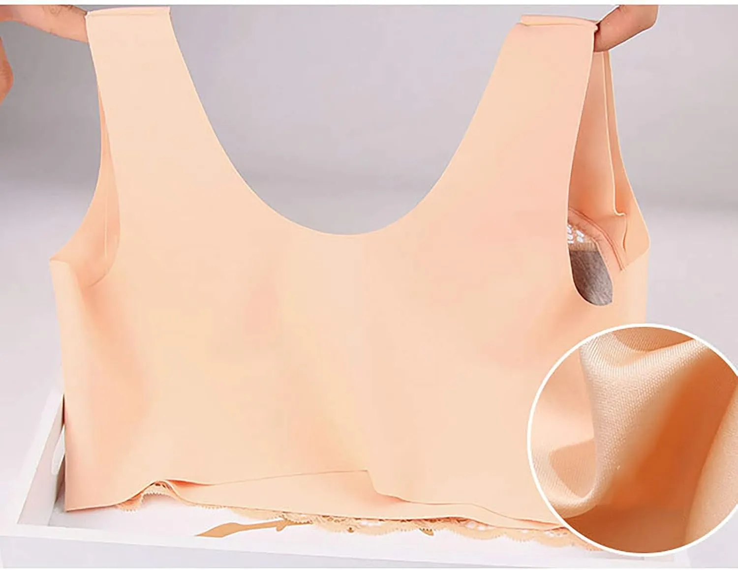 Seamless Sports Bra Wirefree Yoga Bra with Removable Pads for Women - from Small to Plus Size Lingerie