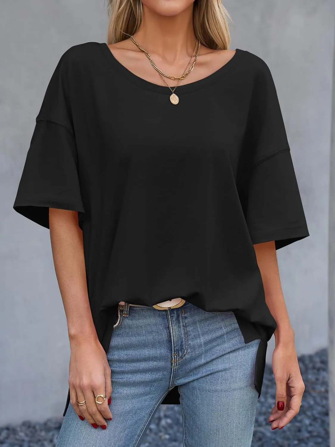 Tankaneo Womens Oversized Scoop Neck Tshirts Summer Casual Short Sleeve Tops Side Slit Loose Fit Basic Tee Shirts