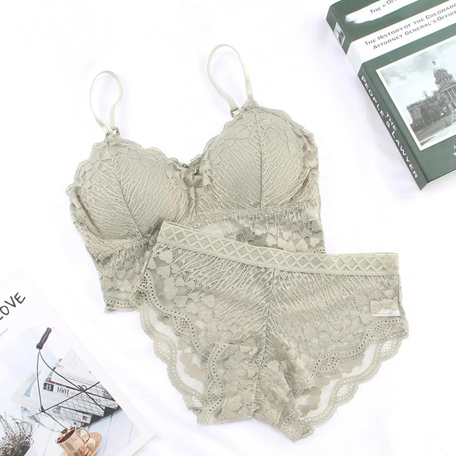 Womens Sexy Lace Lingerie Sets Comfortable Padded Lace Bralettes Tshirt Bras With See Through Panties Underwear