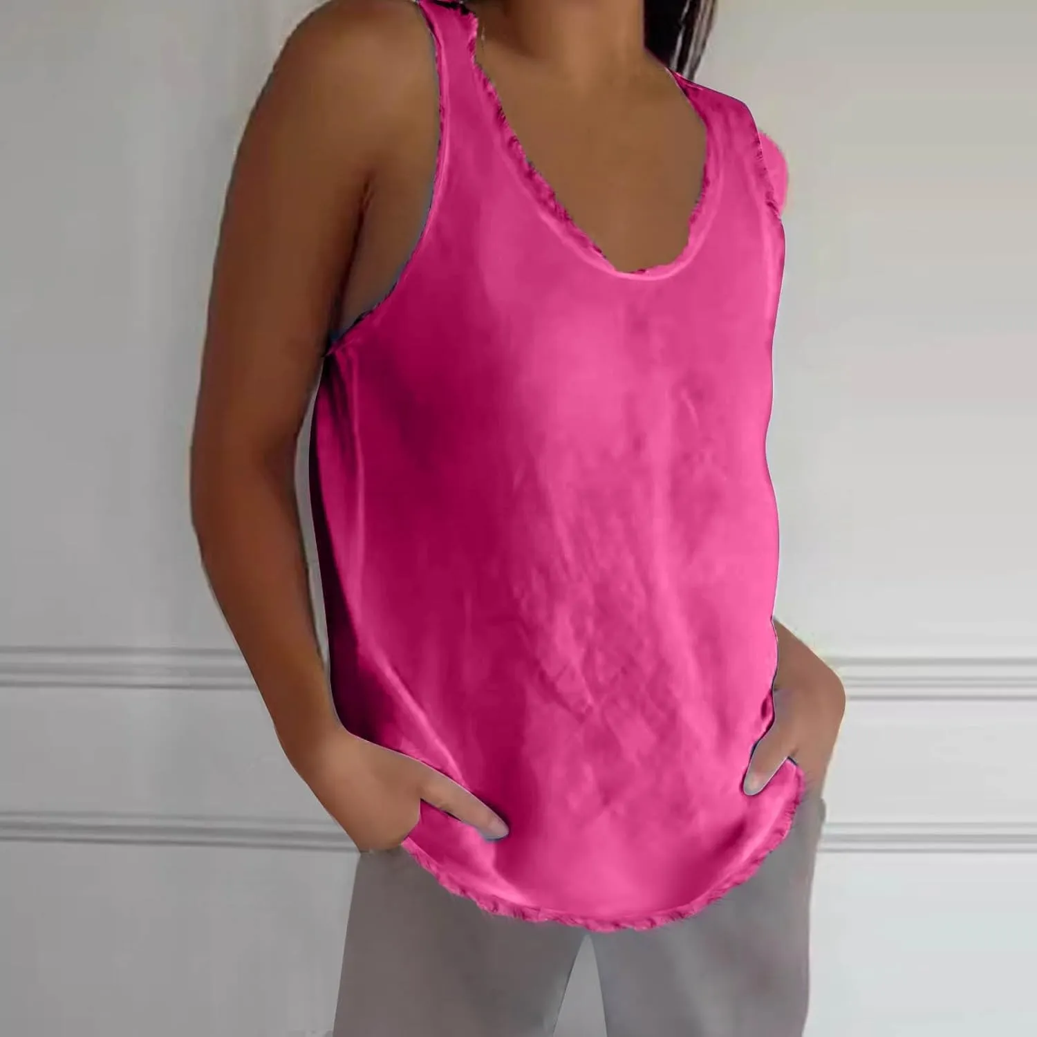 Womens Sleeveless V Neck Cotton Linen Tank Tops 2025 Summer Tank Shirts Solid Color Raw Edge Hem Camisoles Tees