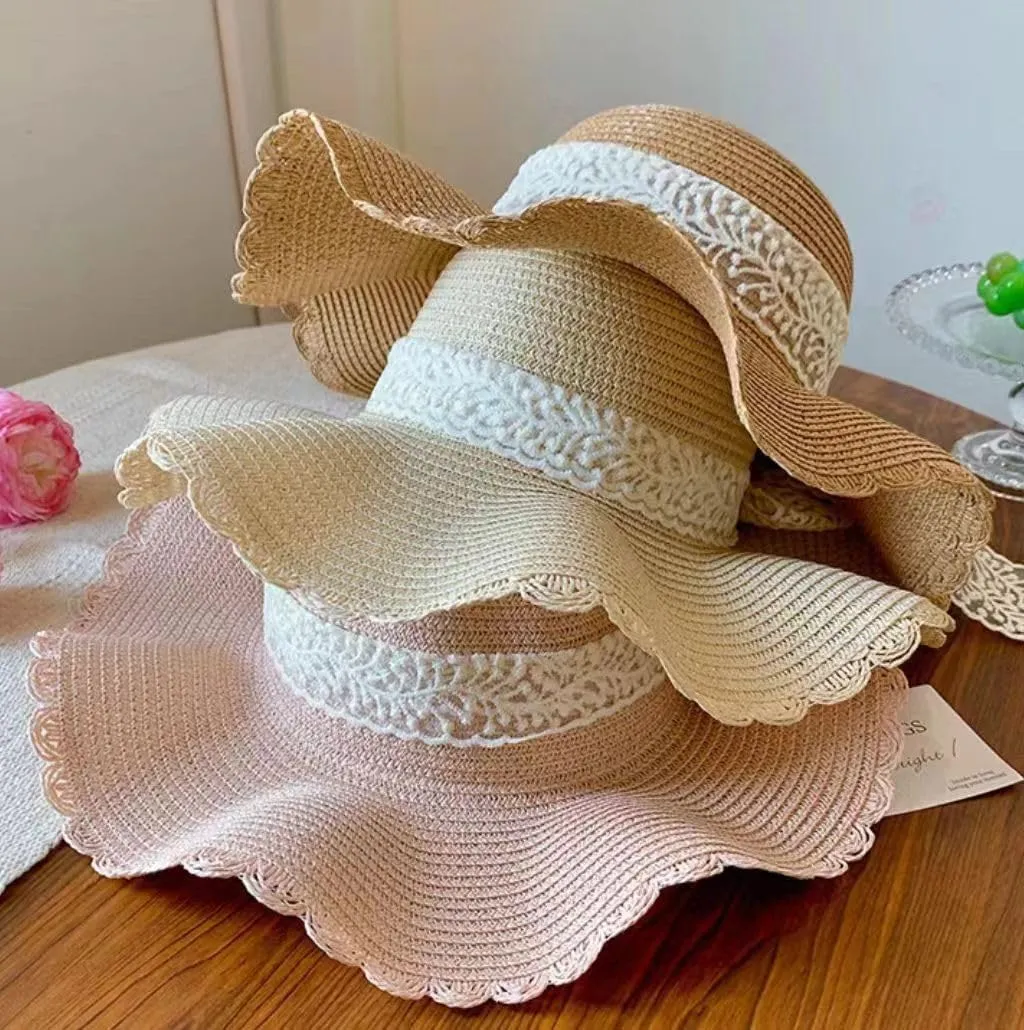 Women's Wide Brim Sun Hat Lace Bow Straw Hat Round Top Beach Cap for Summer