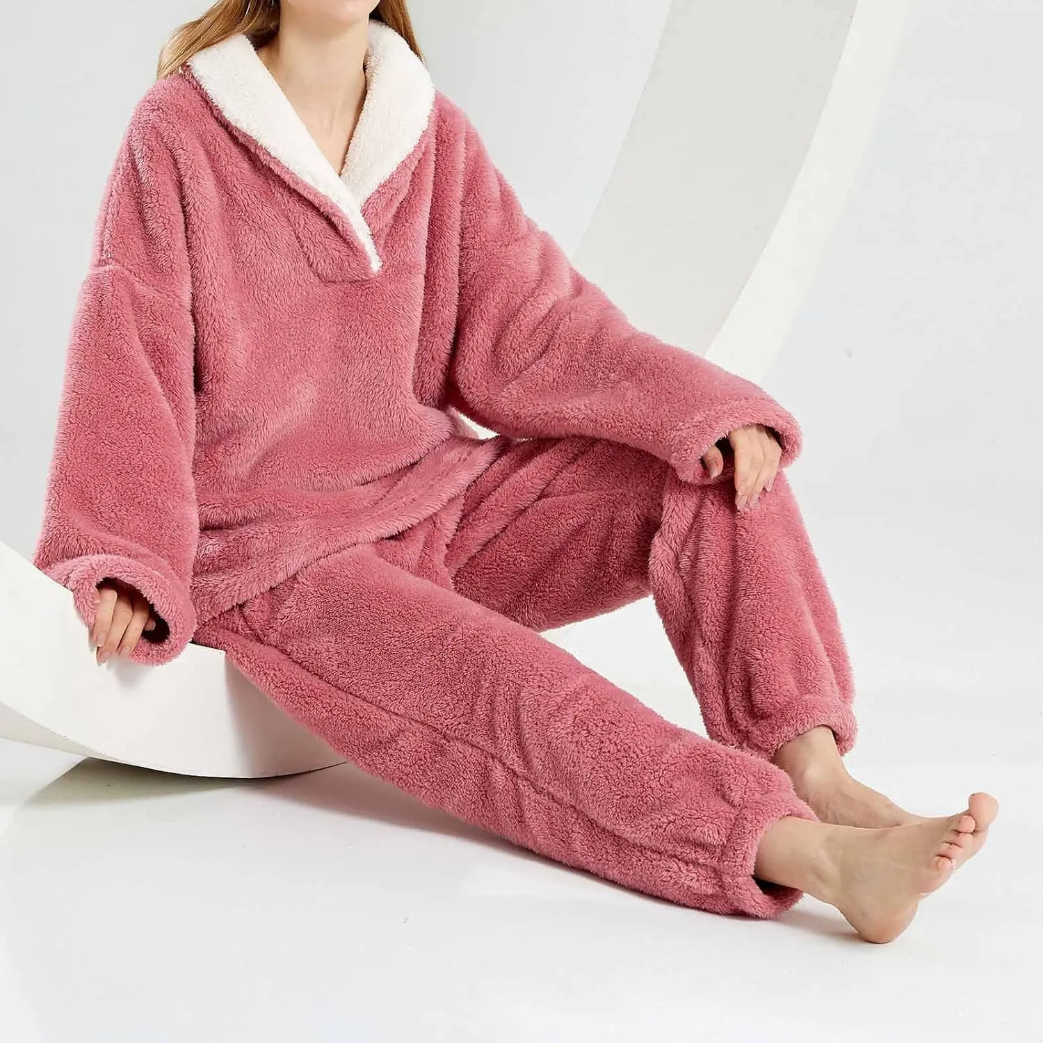 Women's Winter Sherpa Pajamas Set Fleece Two Piece Tops and Pants Lounge Sets Fluffy Cozy Long Sleeve Homewear Set